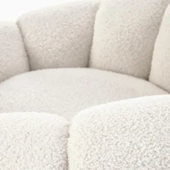 Poltrona imbottita in tessuto bouclé design moderno color crema Coccoluna