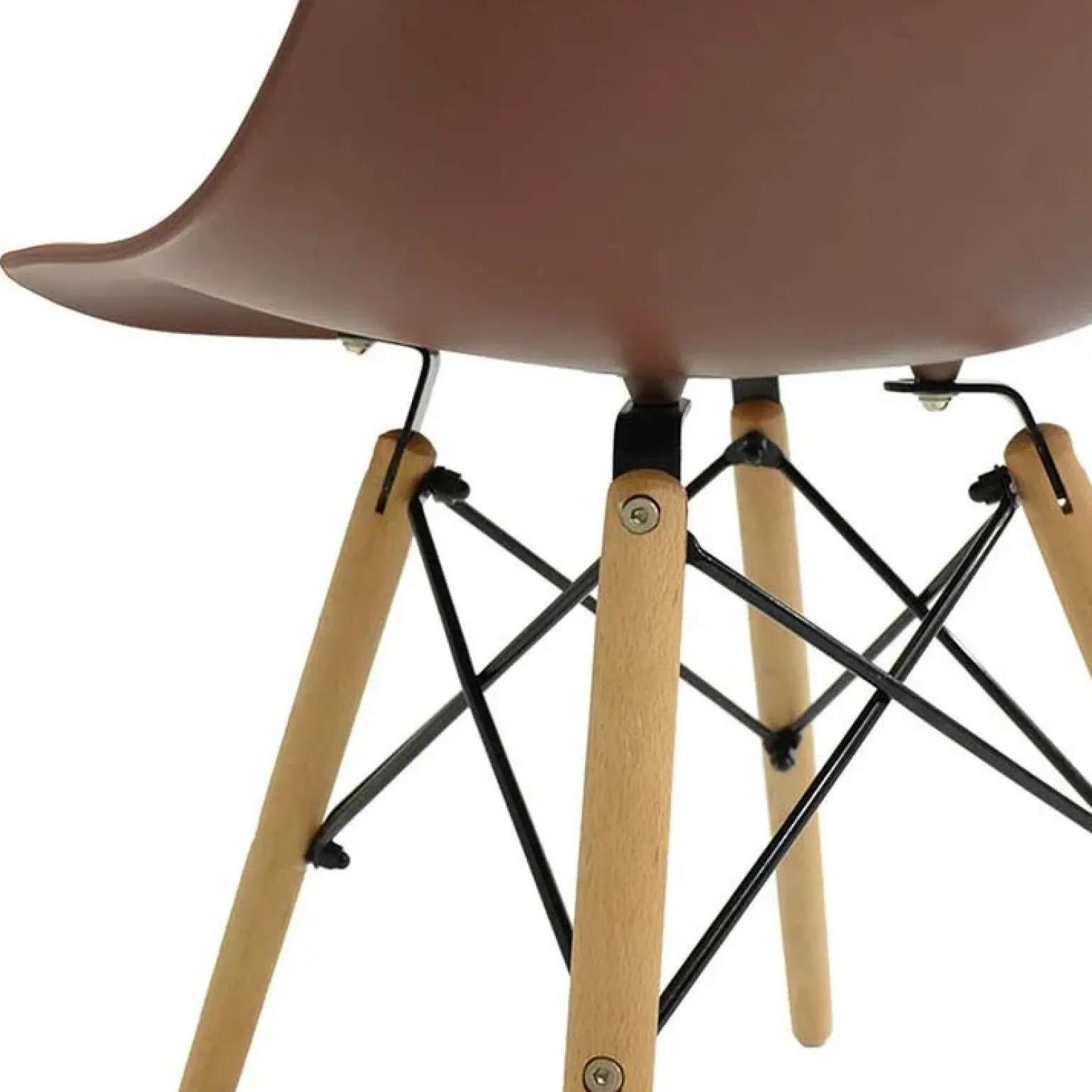 Sedia da pranzo stile scandinavo in polipropilene marrone gambe legno Efesto