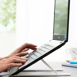 Supporto Pieghevole e Regolabile per PC Portatile Smart